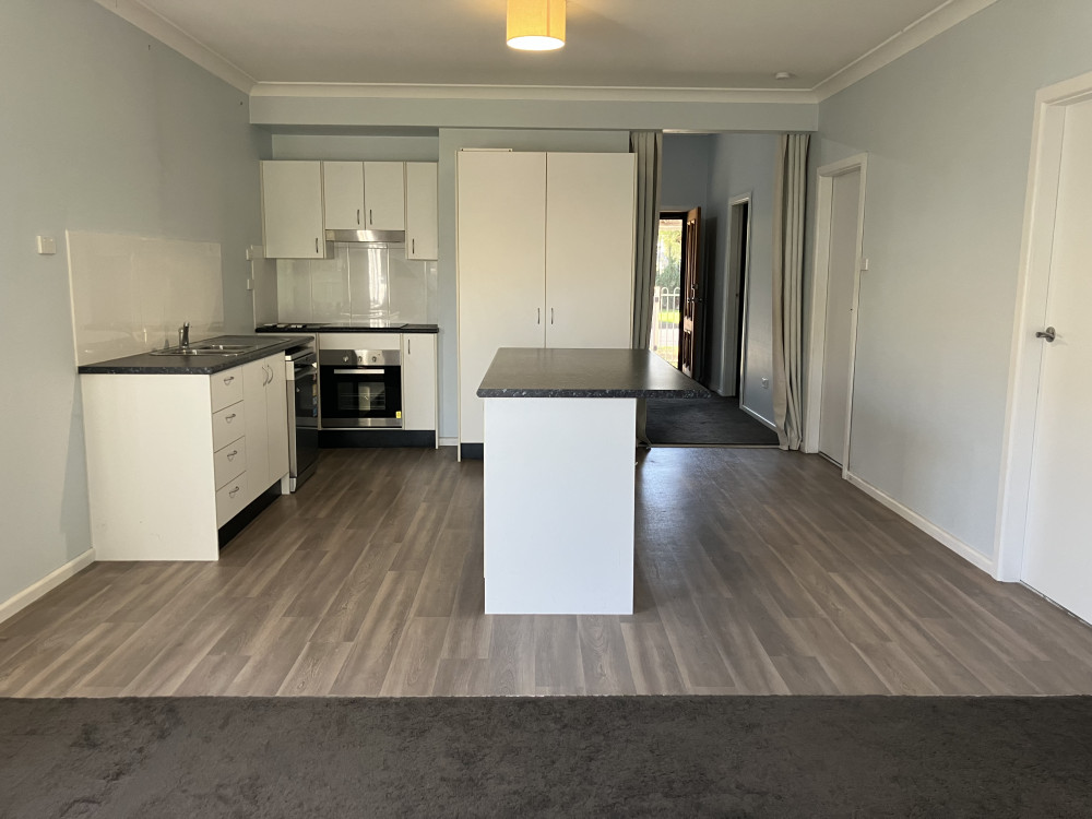 eagle_1697937-SINGLETON-2026-08-25-044110-1
